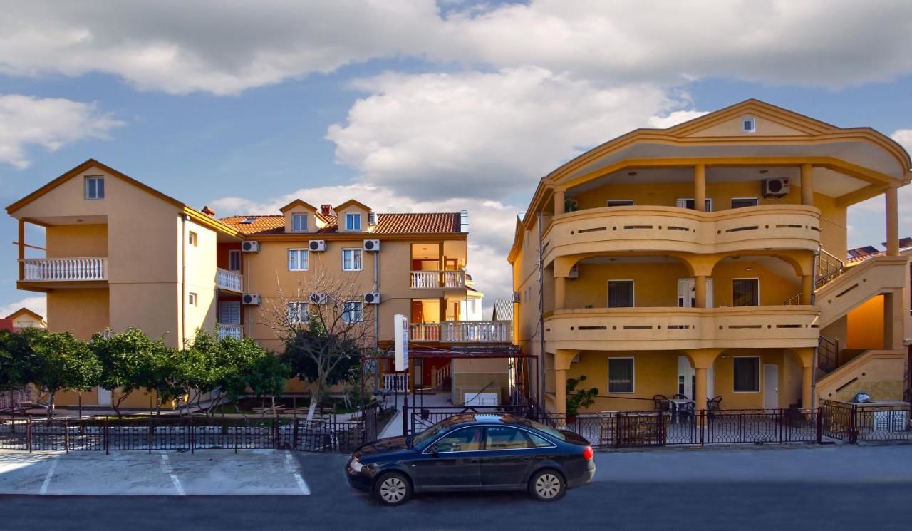 Апартаменты Apartments Dalila Улцинь-11