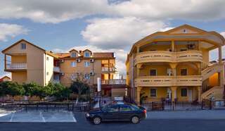 Апартаменты Apartments Dalila Улцинь-7